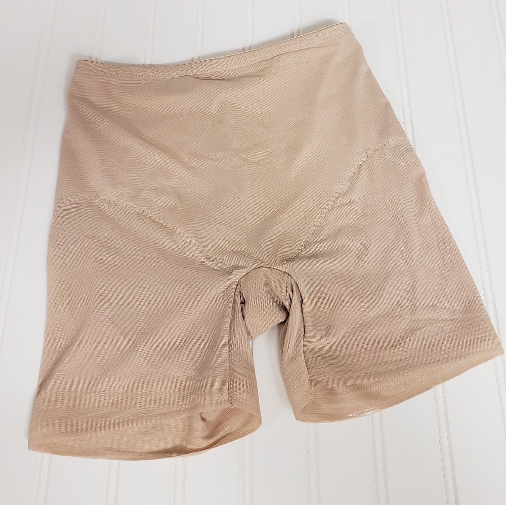 NEW MIRACLESUIT Rear Lifting Boy Short